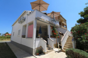 Отель Apartments with a parking space Nin, Zadar - 11402  Нин